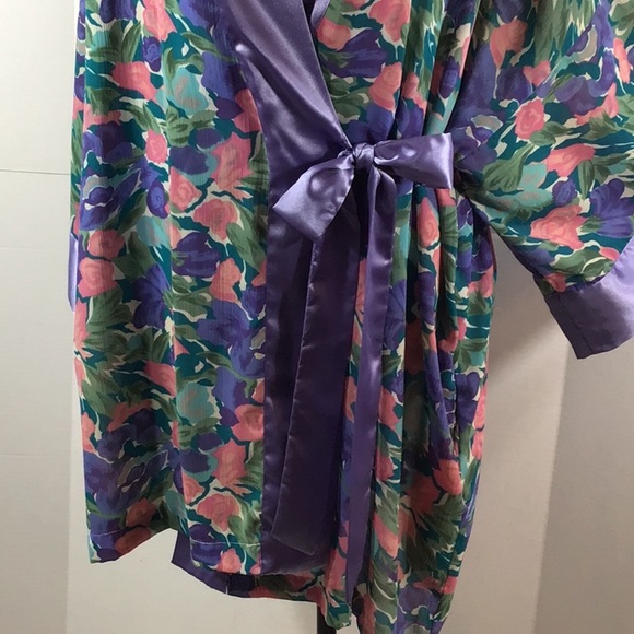 Vtg Victoria’s Secret gold label purple floral robe - Picture 5 of 9